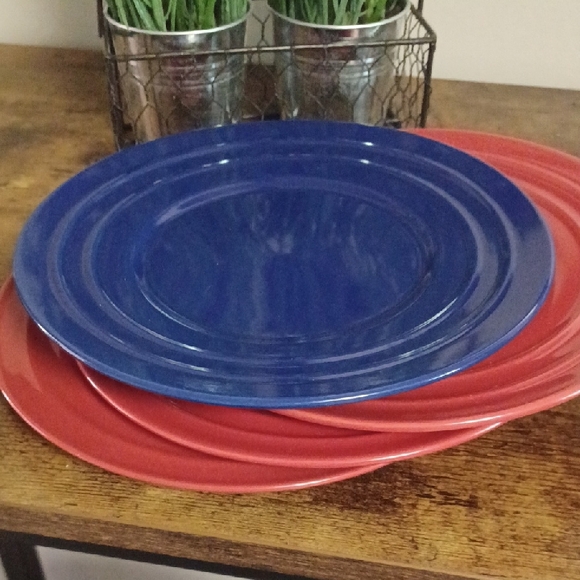 Rachael Ray Double Ridge Red & Blue Salad Plates Plate - Picture 1 of 6
